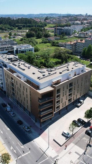 Construção do Edifício Habitacional Multifamiliar Golden Place terminada